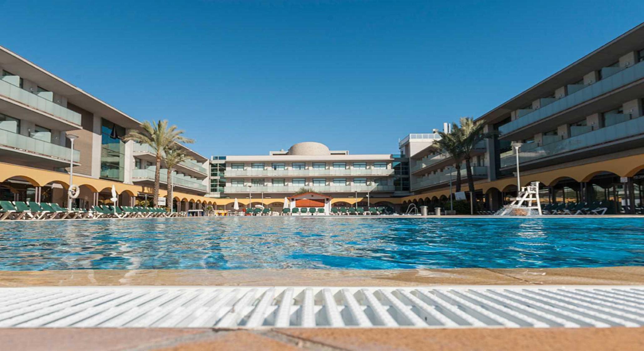 Hotel Mediterraneo Benidorm Exterior foto